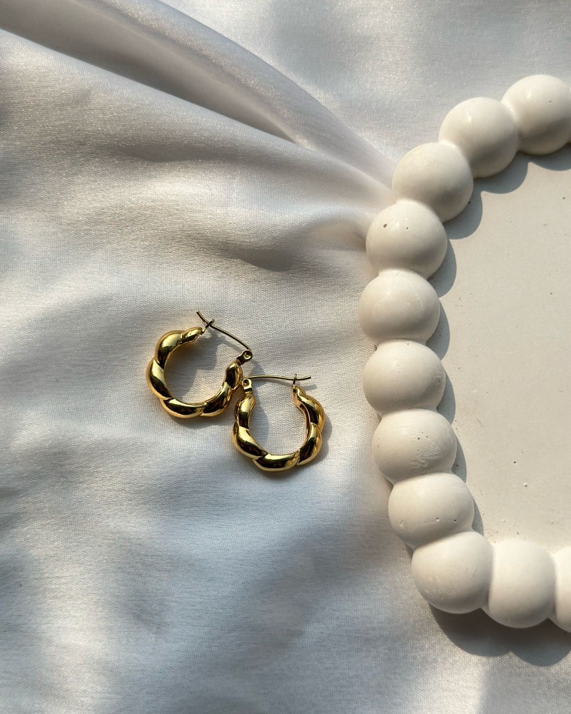 Classic Hoops: 18k Gold plated SS