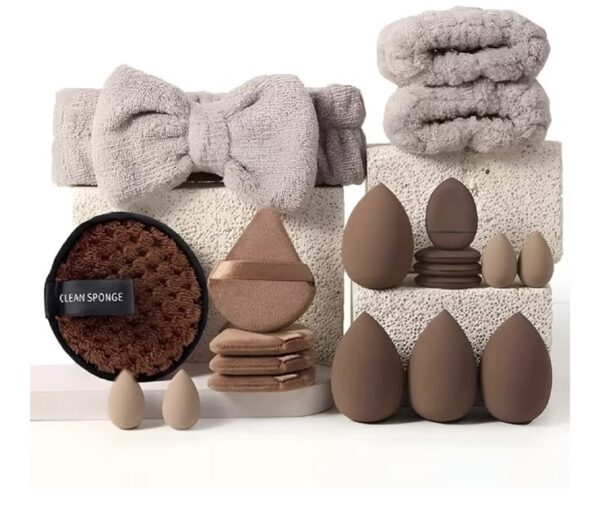 20 pc Makeup Essential Kit with organiser