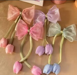 Tulip Bow Clip